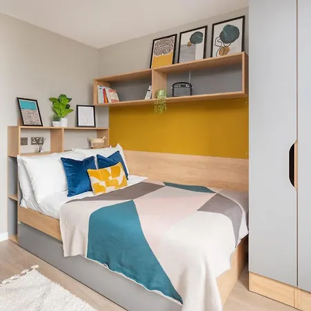 Apartamento For Students Only Zinc Quarter In *